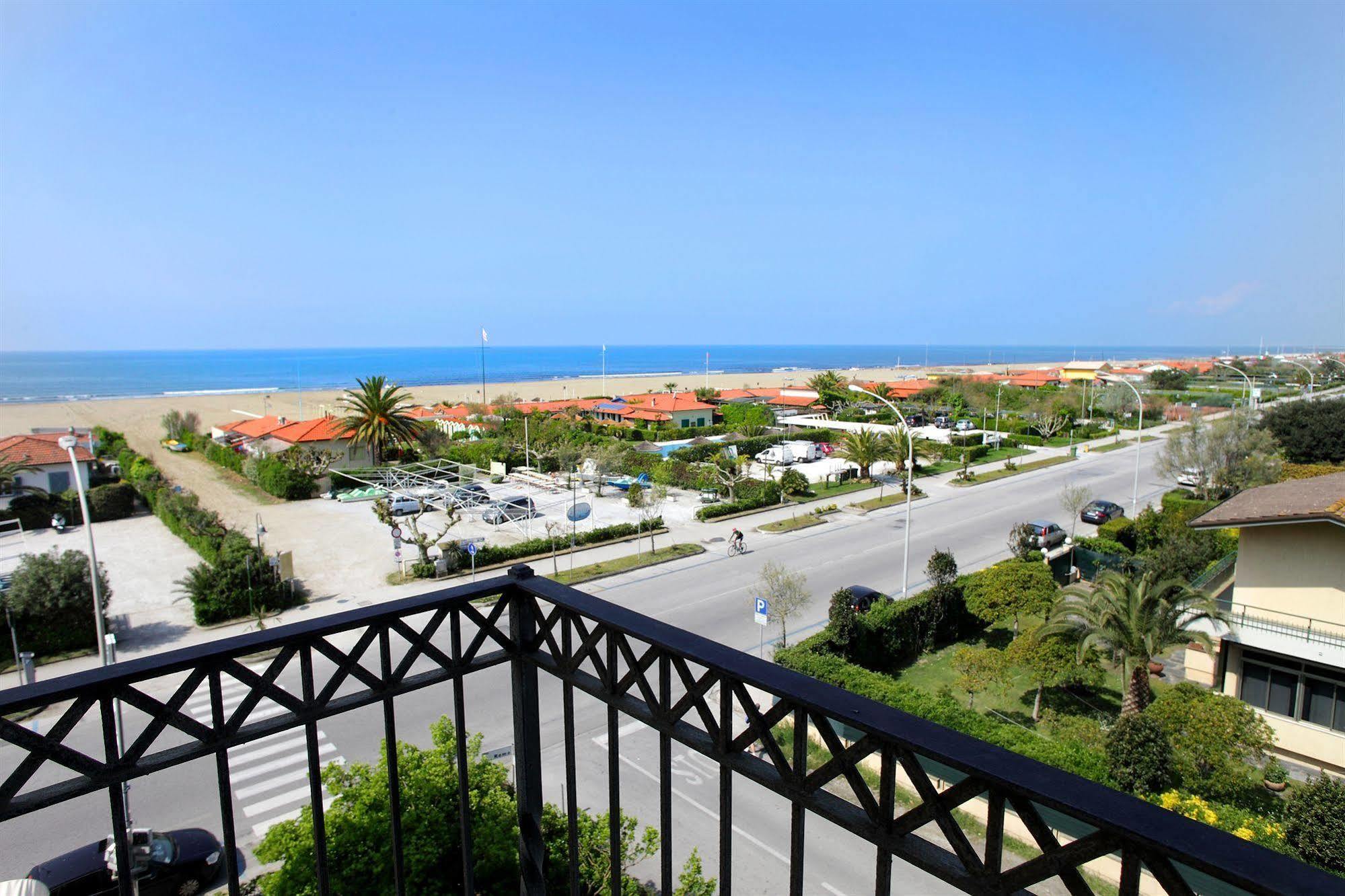 Arianna Hotel Marina di Pietrasanta Ngoại thất bức ảnh