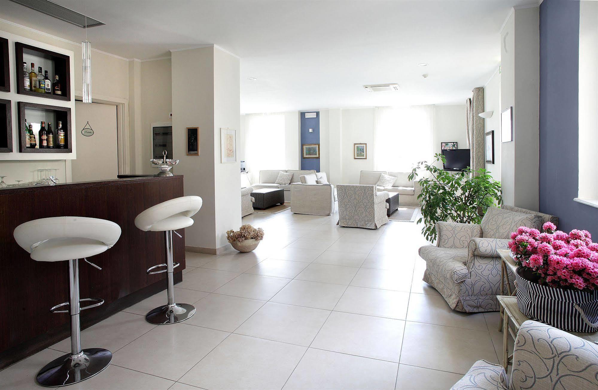 Arianna Hotel Marina di Pietrasanta Ngoại thất bức ảnh